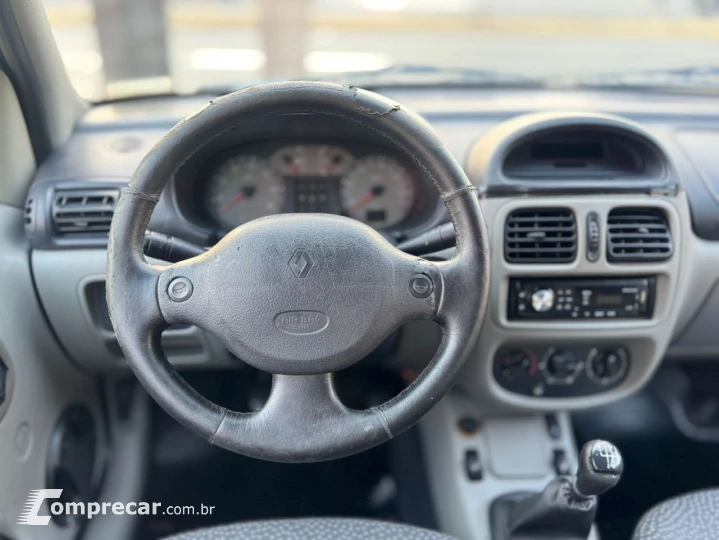 Clio Hatch 1.6 16V 4P PRIVILEGE