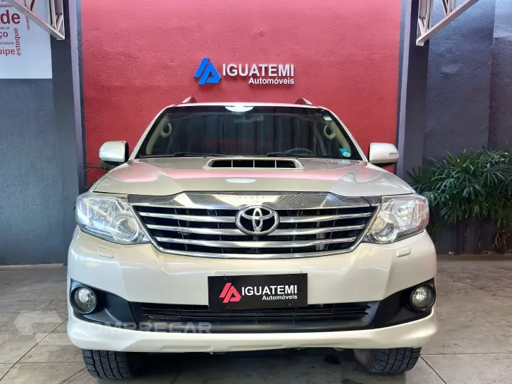 HILUX SW4 3.0 SRV 4X4 16V TURBO INTERCOOLER DIESEL 4P AUTOMÁ
