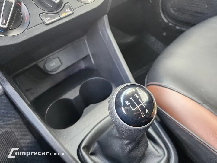 SAVEIRO 1.6 Cross CD 16V