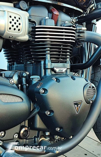 TRIUMPH BONNEVILLE T100 BLACK 900