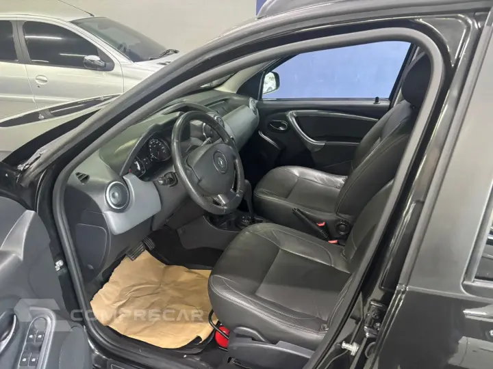 DUSTER TECHROAD 2.0 Hi-Flex 16V Aut.
