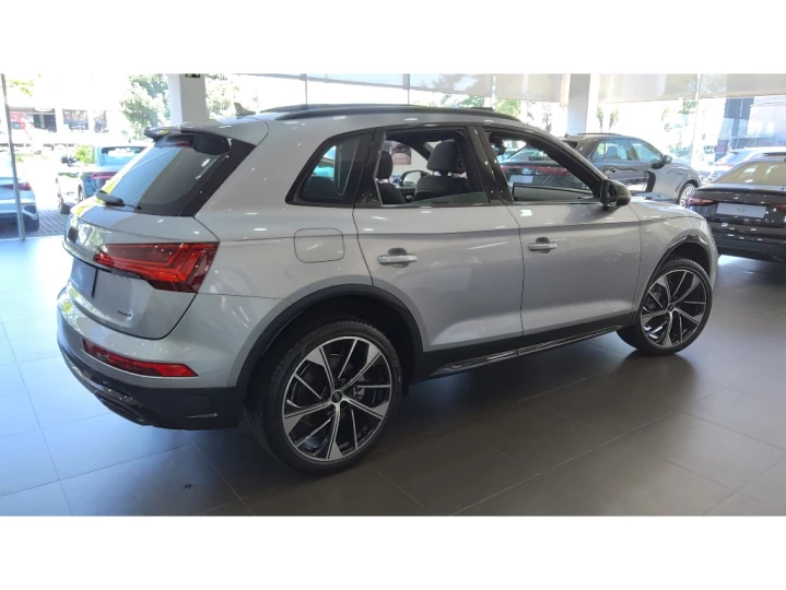 Q5 2.0 45 TFSI GASOLINA S LINE BLACK QUATTRO S TRONIC