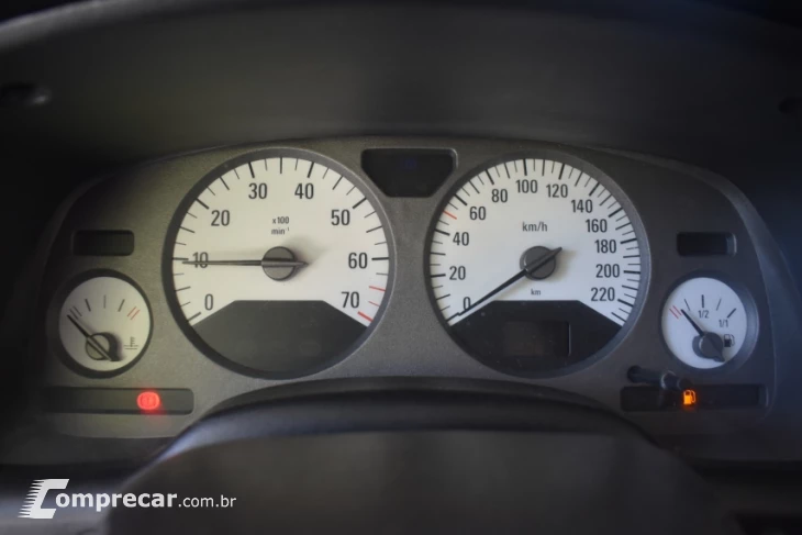 ASTRA 2.0 MPFI CD Sedan 8V