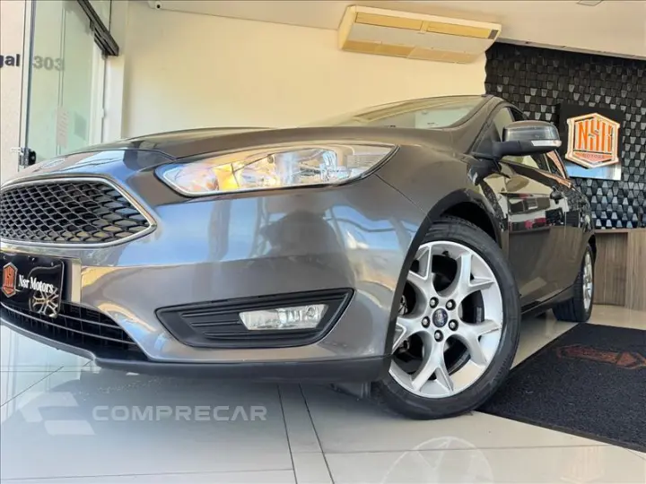 FOCUS 2.0 SE Plus Fastback 16V