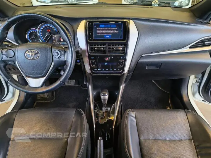 YARIS HB XLS15 AT