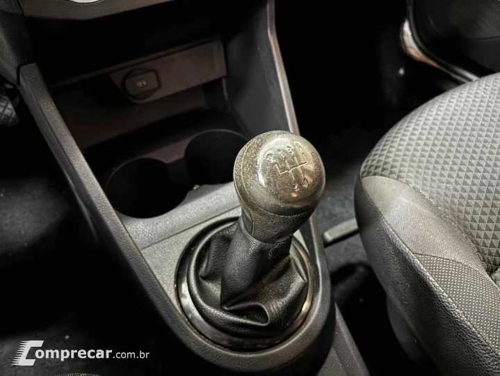 VOYAGE 1.0 12V MPI TOTALFLEX 4P MANUAL