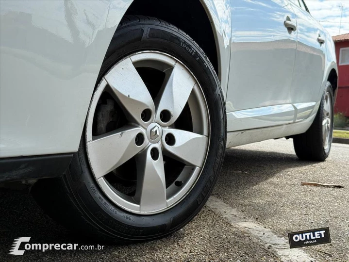 FLUENCE 2.0 DYNAMIQUE 16V FLEX 4P AUTOMÁTICO