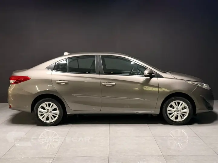 YARIS 1.5 16V FLEX SEDAN XL MULTIDRIVE