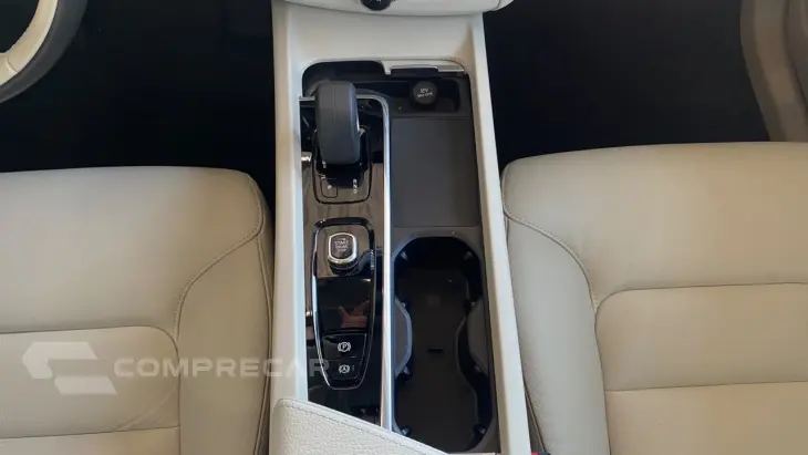 VOLVO XC60 2.0 T8 RECHARGE INSCRIPTION EXPRESSION AWD