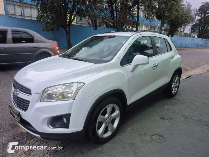 TRACKER  LTZ 1.8 automático