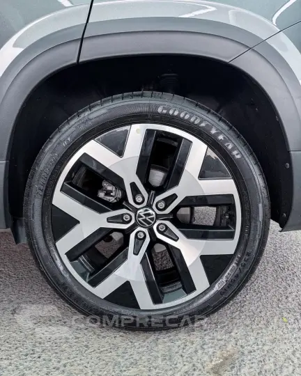 TAOS 1.4 250 TSI Highline