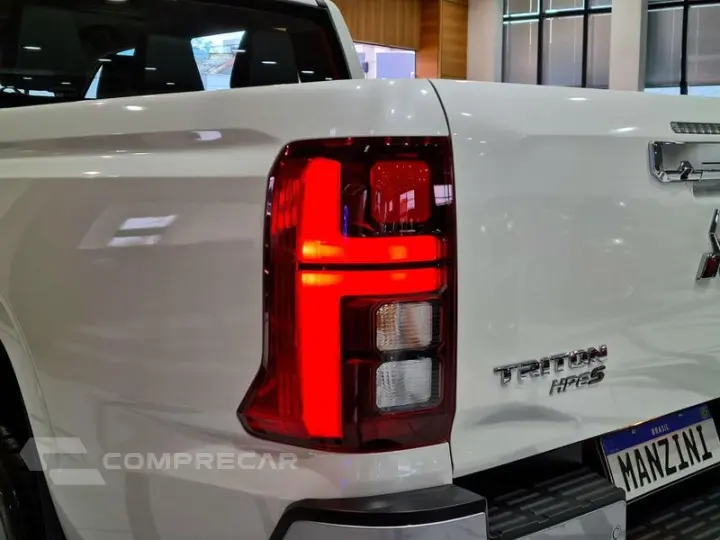 TRITON HPE-S 2.4 CD 4x4 TB DIESEL AUT.