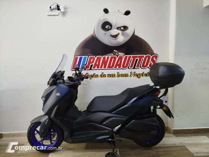 XMax 250 Connected