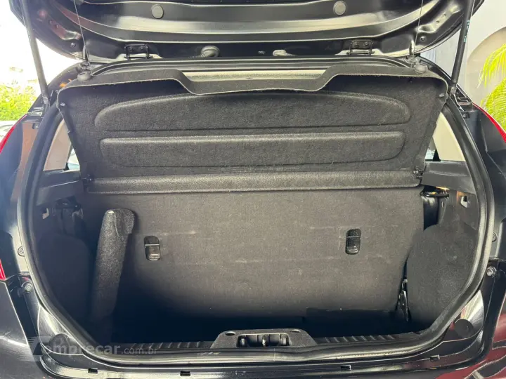 FIESTA 1.6 Titanium Hatch 16V