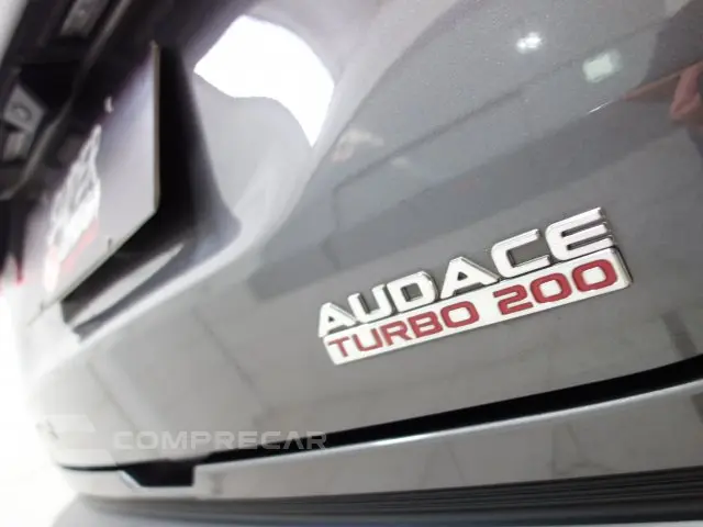 FASTBACK - 1.0 TURBO 200 AUDACE CVT