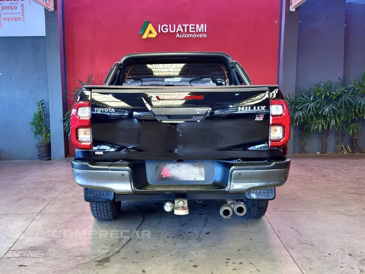 HILUX 2.8 D-4D TURBO DIESEL CD GR-S 4X4 AUTOMÁTICO