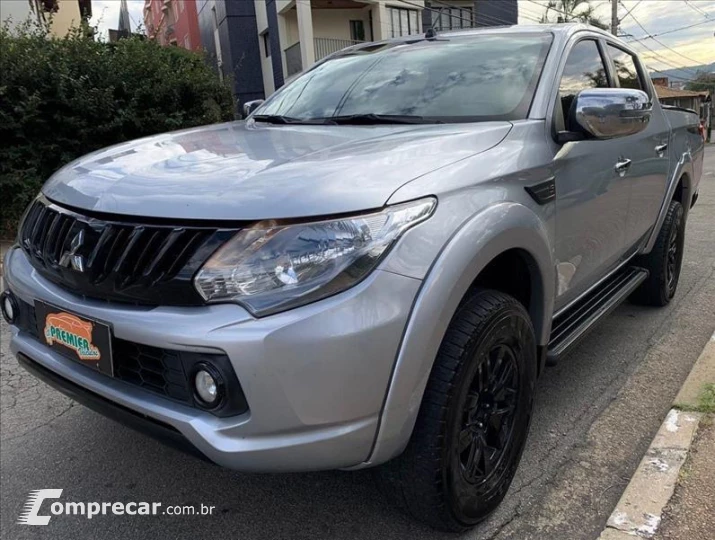 L200 TRITON 2.4 16V Turbo Sport Hpe-s CD 4X4