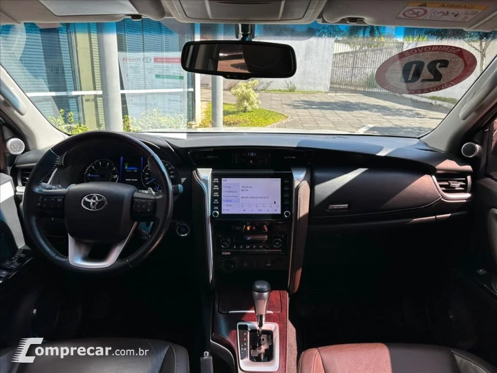 HILUX SW4 2.8 SRX 4X4 7 LUGARES 16V TURBO INTERCO