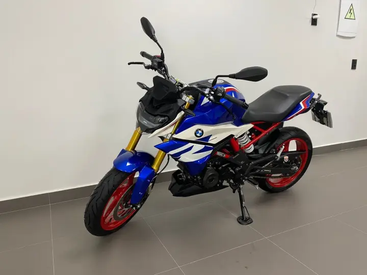 BMW G 310 R