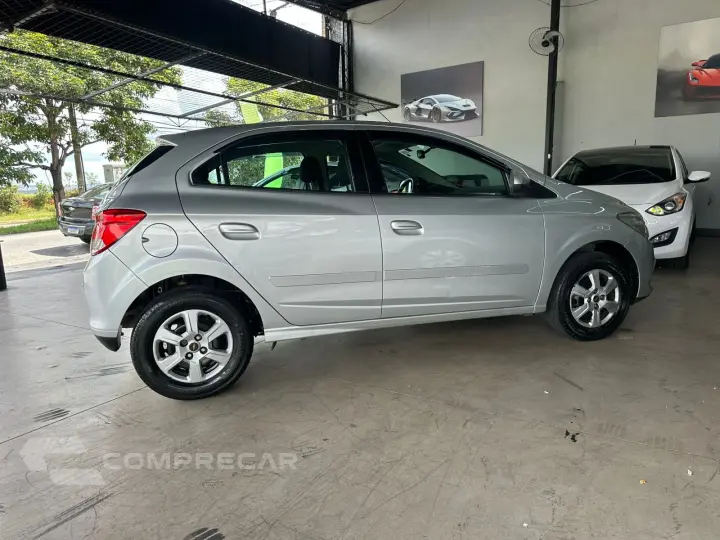 Onix LT 1.0 Flex 2014