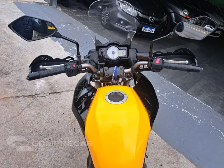 Versys Abs