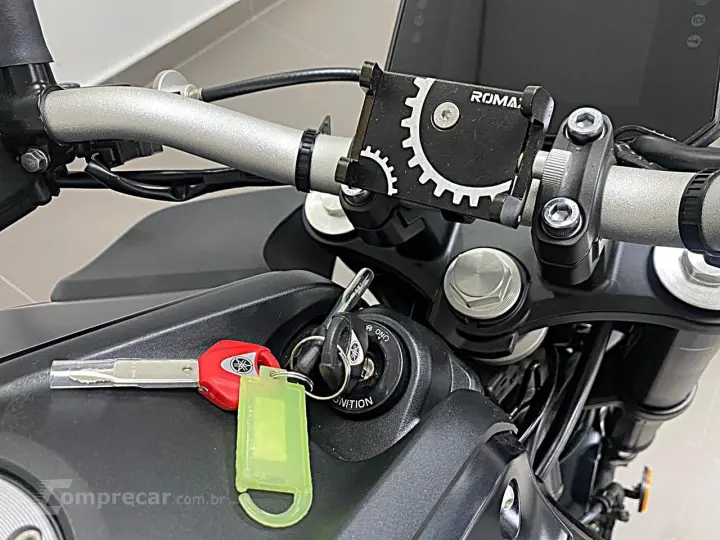 YAMAHA MT-07 CONNECTED ABS