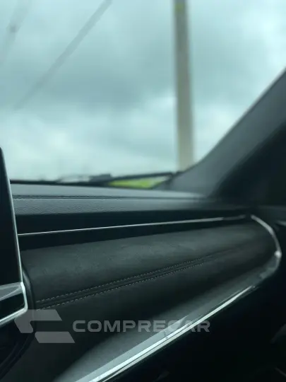 COMMANDER 1.3 T270 Turbo Overland