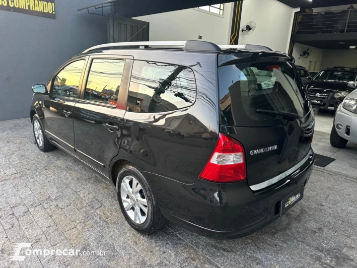 LIVINA GRAND SL 1.8 16V Flex Fuel Aut.