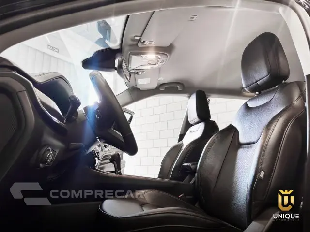 COMPASS - 1.3 T270 TURBO LONGITUDE AT6