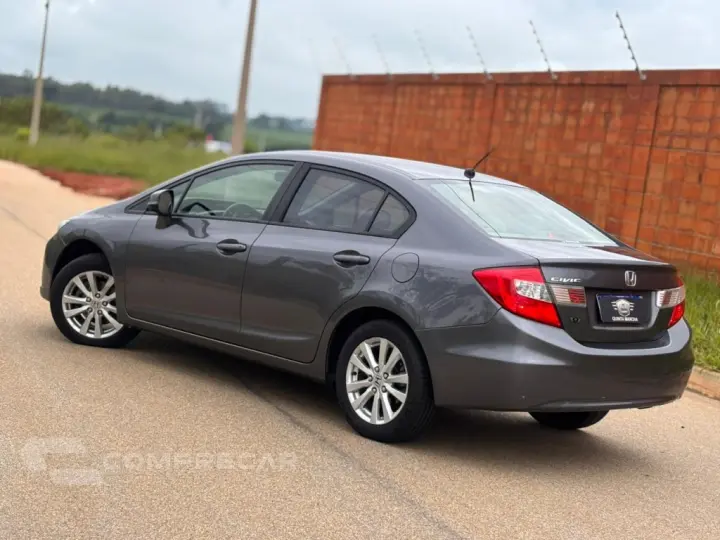 CIVIC 1.8 LXS 16V FLEX 4P AUTOMÁTICO