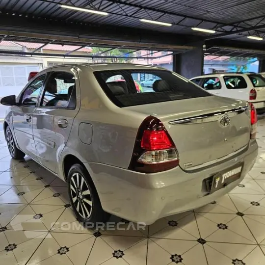 ETIOS PLATINUM SEDAN 1.5 FLEX MANUAL