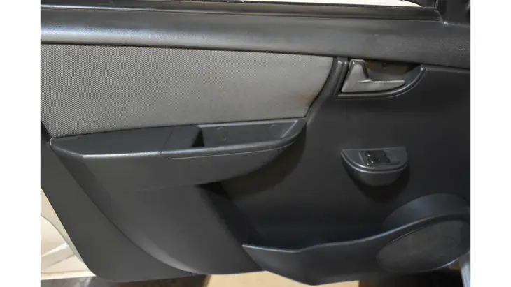 CELTA - 1.0 MPFI LT 8V 4P MANUAL