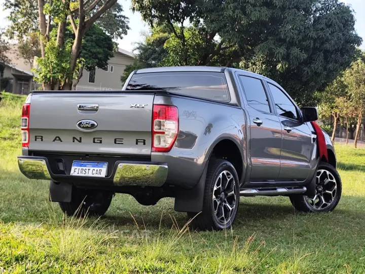 RANGER 3.2 XLT 4X4 CD 20V DIESEL 4P AUTOMÁTICO