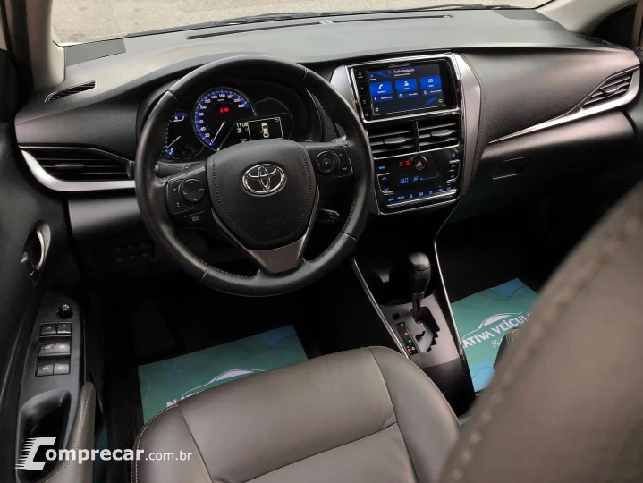 Yaris 1.5 16V Flex Sedan Xs Connect Multidrive