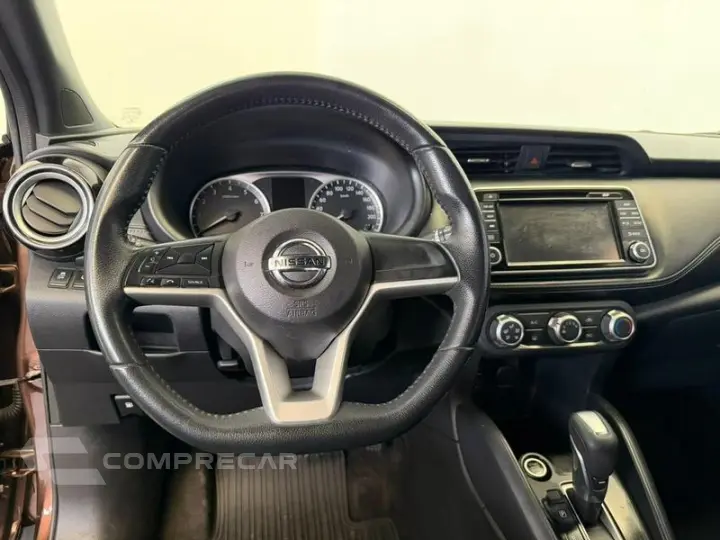 KICKS SV CVT