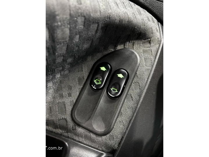 FIESTA 1.6 MPI SEDAN 8V FLEX 4P MANUAL
