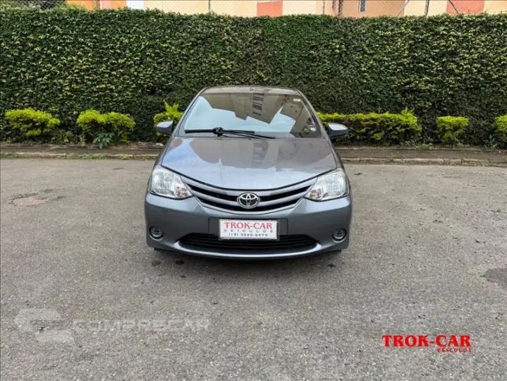 ETIOS 1.5 XS Sedan 16V