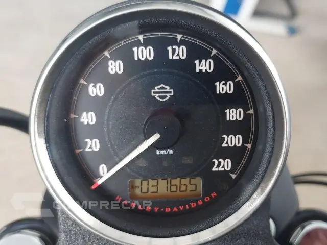 SPORTSTER XL 883N IRON - Custom