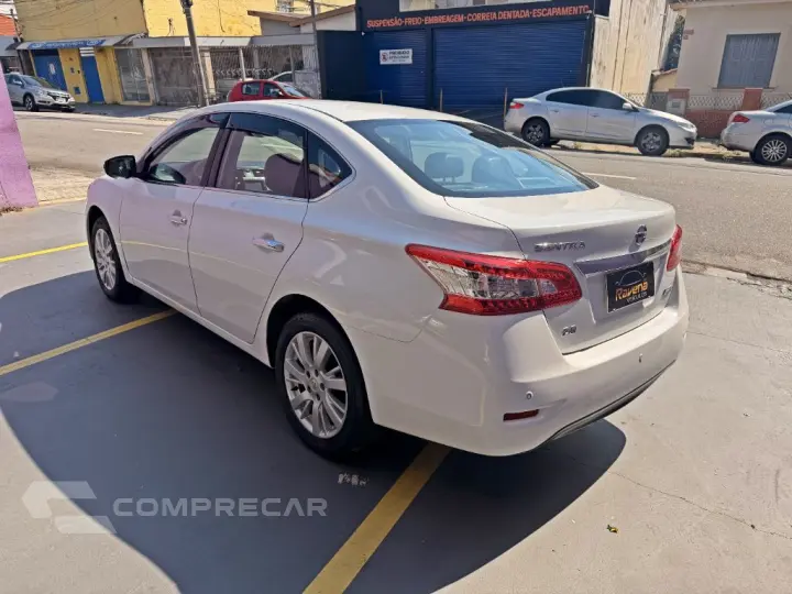 Sentra SL 2.0/ 2.0 Flex Fuel 16V Aut.