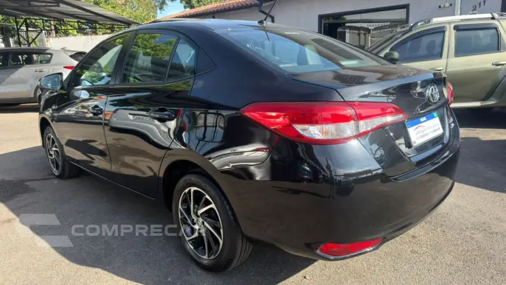 Yaris Sedan 1.5 16V 4P FLEX XLS MULTIDRIVE AUTOMÁTICO CVT