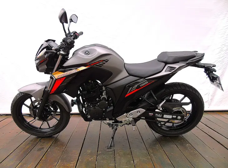YAMAHA FZ25 FAZER CONNECTED ABS