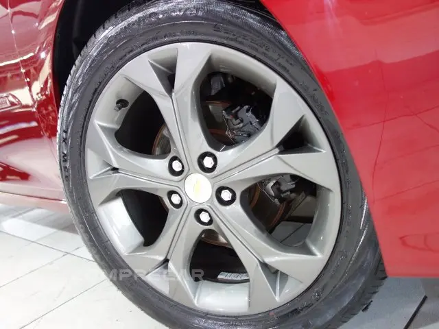 CRUZE HATCH - 1.4 TURBO SPORT6 LT 16V 4P AUTOMÁTICO