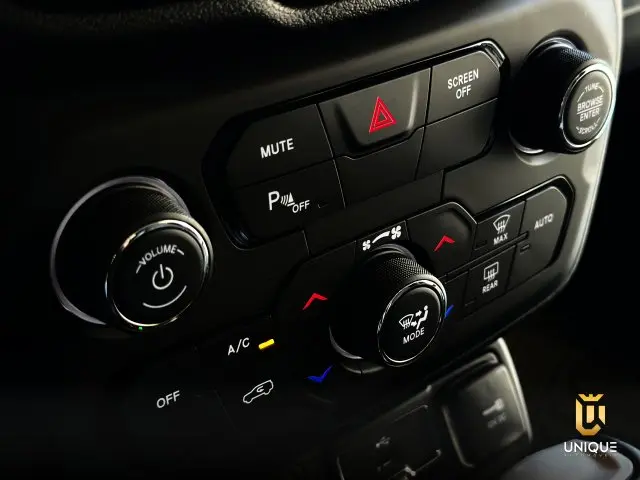 RENEGADE - 2.0 16V TURBO TRAILHAWK 4P 4X4 AUTOMÁTICO