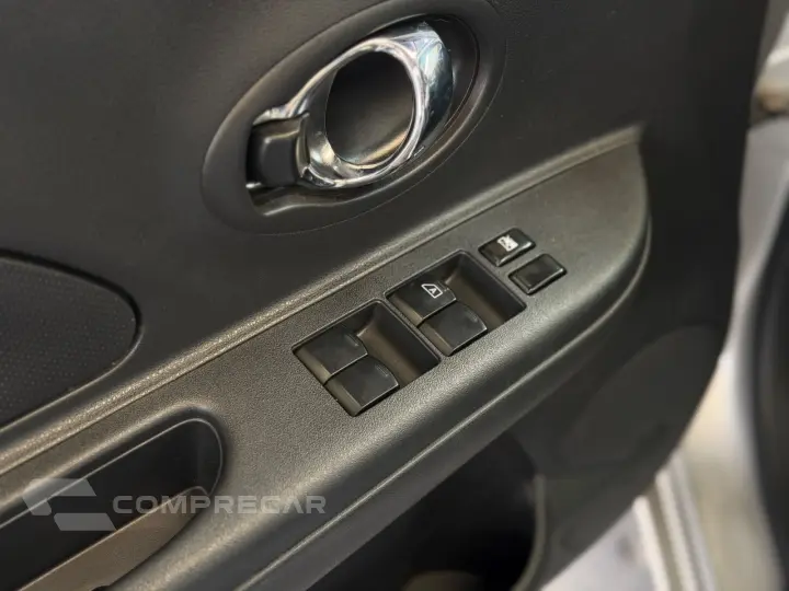 MARCH SV 1.0 12V Flex 5p