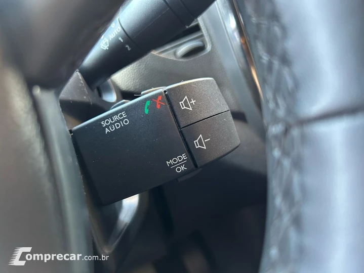 CAPTUR Intense 2.0 16V Flex 5p Aut.