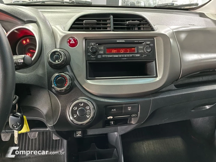 FIT 1.4 LX 16V FLEX 4P MANUAL