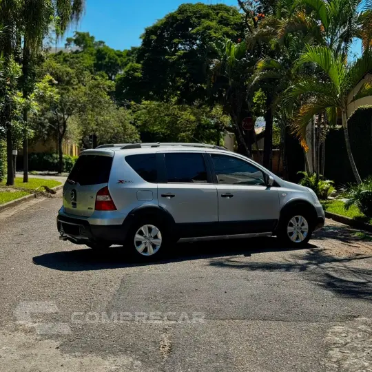 LIVINA 1.8 SL X-gear 16V