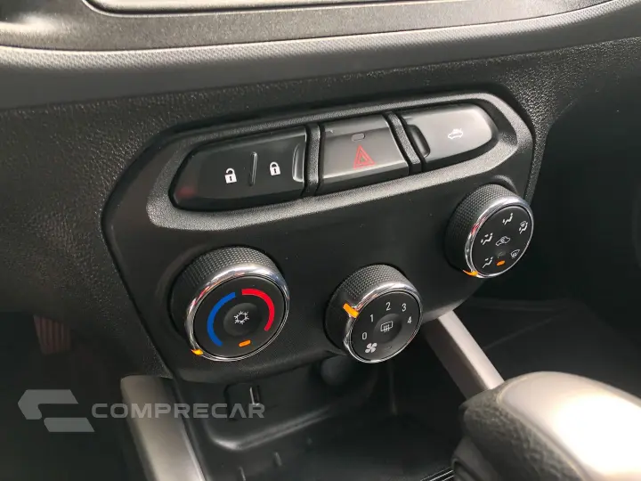 Onix 1.4 Mpfi Activ 8V Flex 4P Automático