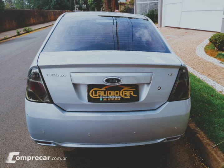 FIESTA 1.6 MPI Class Sedan 8V