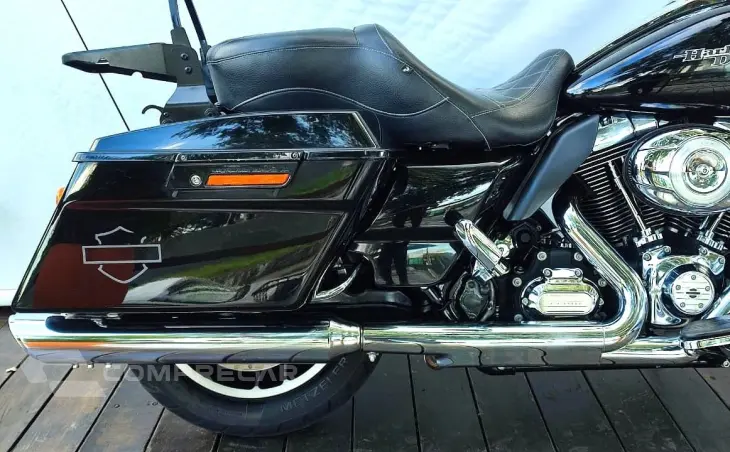 HARLEY-DAVIDSON STREET GLIDE